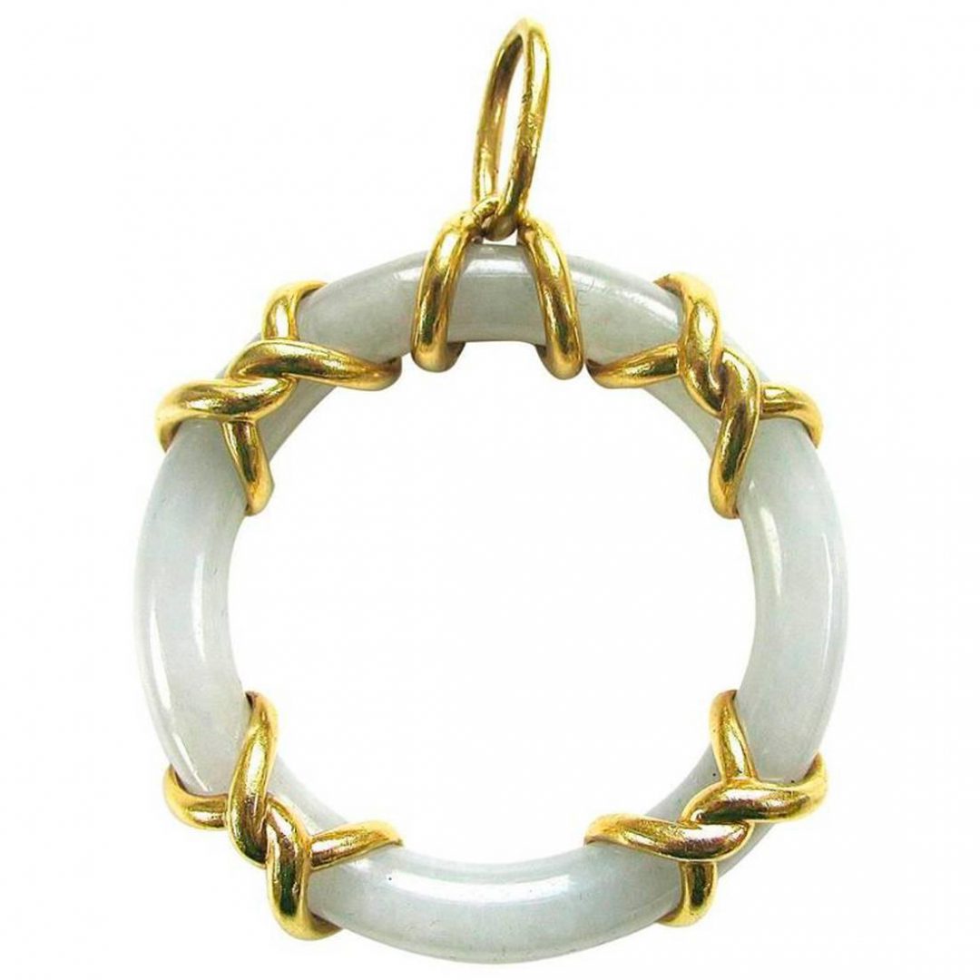 1970s Jade Gold Pendant - Image 2