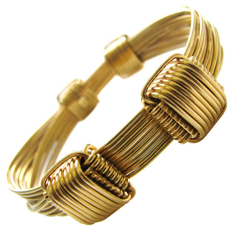 GUCCI Gold Elephant Hair Bangle Bracelet - Kimberly Klosterman Jewelry