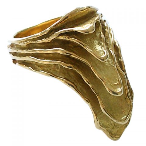 Gold ring by Zolotis