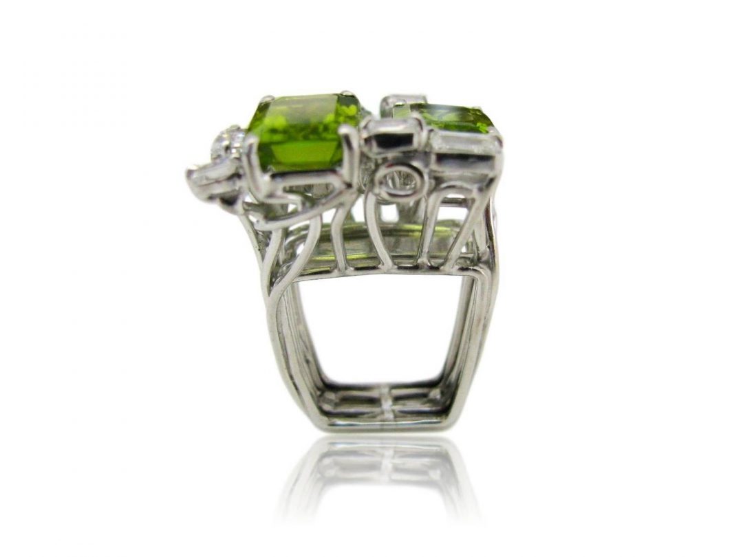 Barbara Anton Modernist Peridot and Diamond Cocktail Ring - Image 3