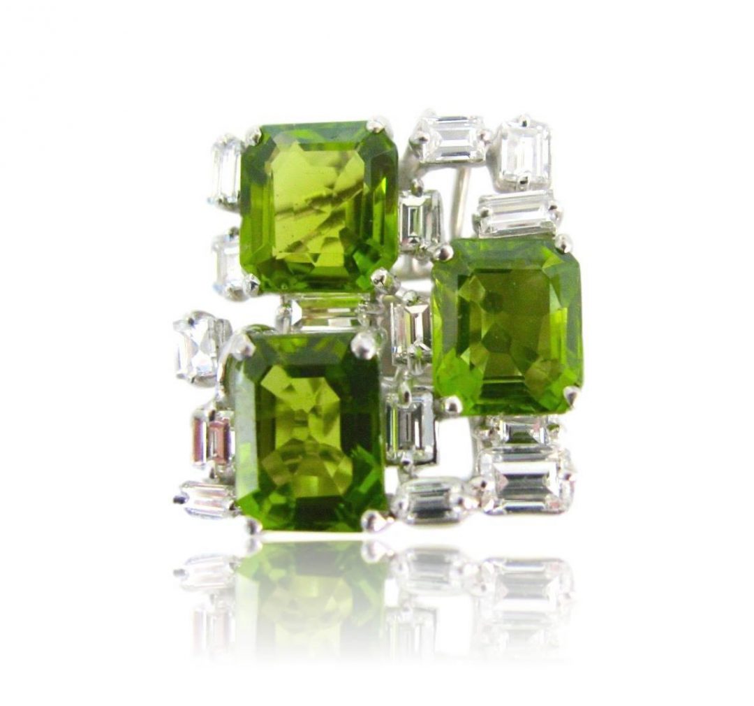 Barbara Anton Modernist Peridot and Diamond Cocktail Ring - Image 4