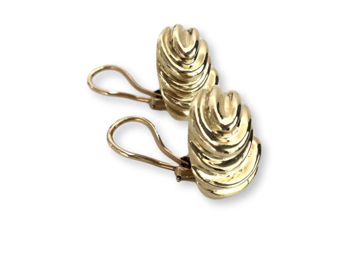1978 Van Cleef & Arpels Gold Earclips - Image 2