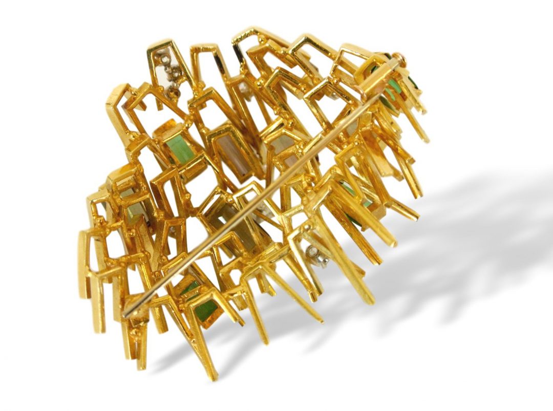 1970s Andrew Grima Modernist Tourmaline Diamond Gold Brooch - Image 3