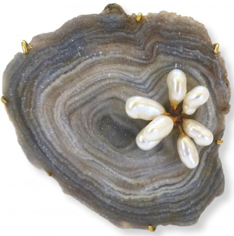 Drusey Agate Gold and Pearl Pendant/Brooch, 1960s