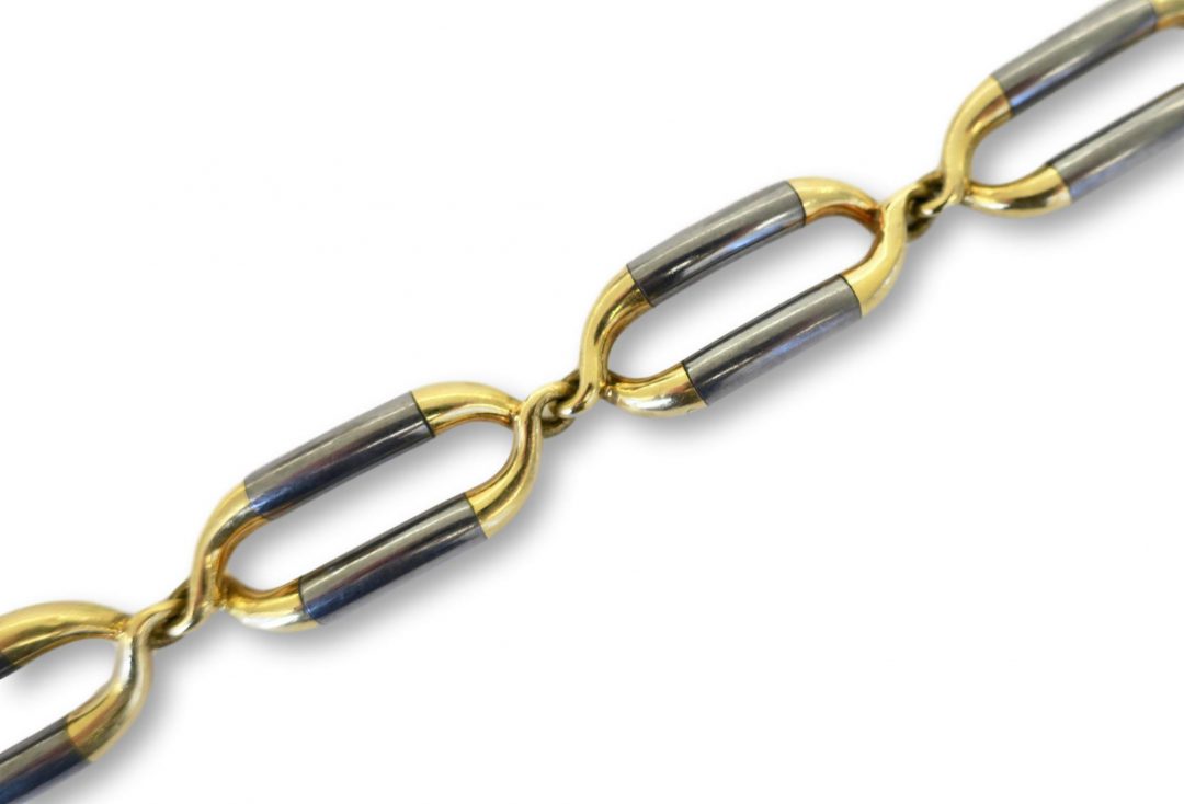 Van Cleef & Arpels Steel and Gold Link Bracelet - Image 3